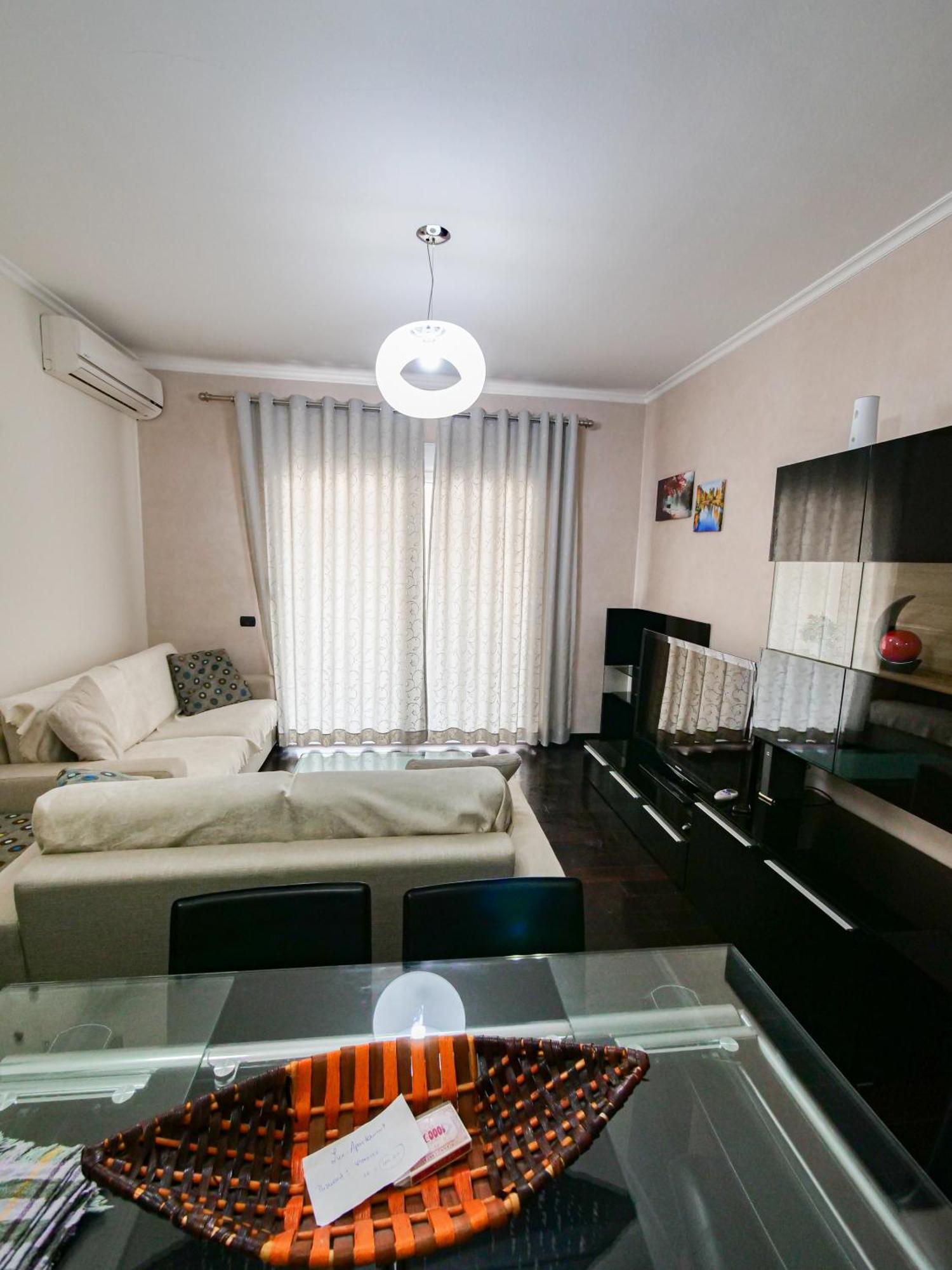 Lux Apartment Vlorë Εξωτερικό φωτογραφία